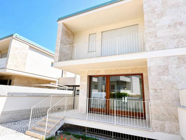 Villa Schiera in vendita a Camaiore, Toscana
