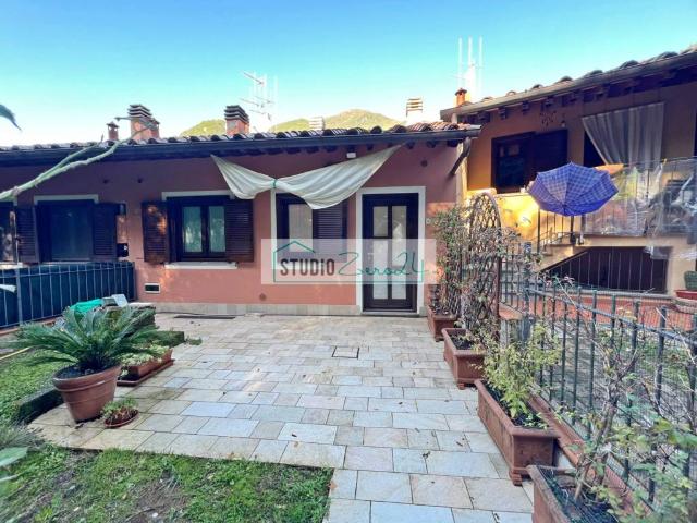 Villa Schiera in vendita a Vado, Camaiore
