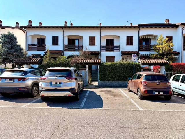 Villa Schiera in vendita a Cambiago, Lombardia