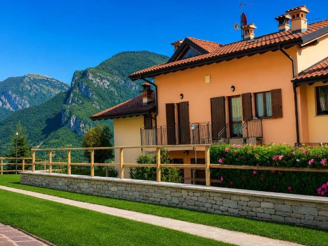 Villa Schiera in vendita a Comunità Montana della Valle Brembana, Camerata Cornello