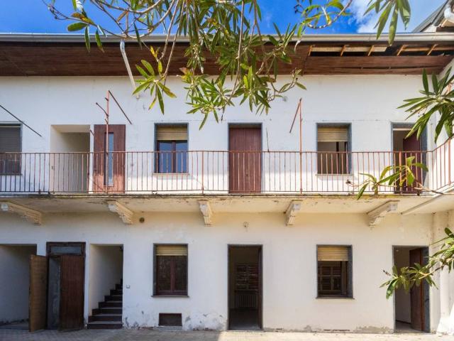 Villa Schiera in vendita a Piemonte, Novara