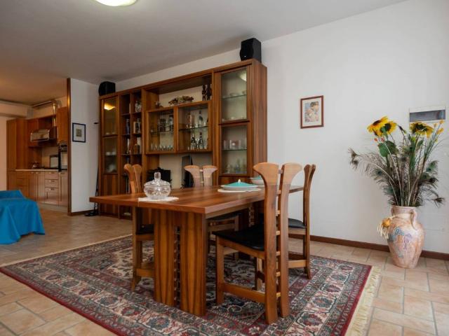 Villa Schiera in vendita a Camisano, Lombardia