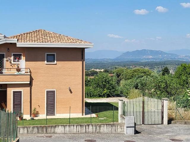 Villa Schiera in vendita a Roma Capitale, Lazio