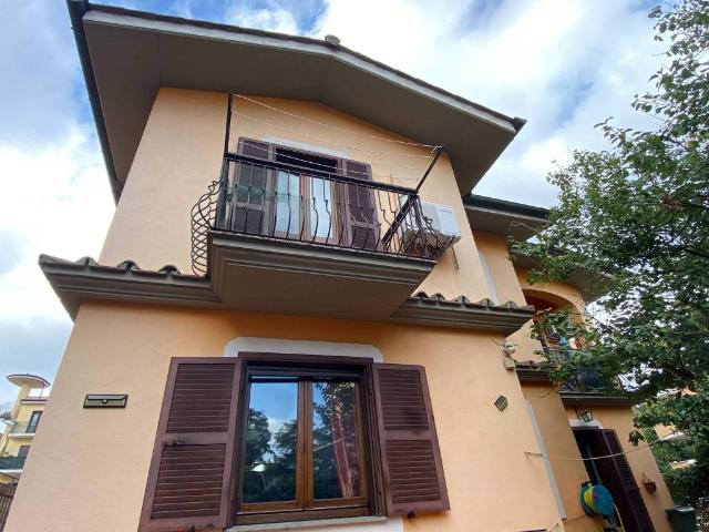 Villa Schiera in vendita a Roma Capitale, Lazio