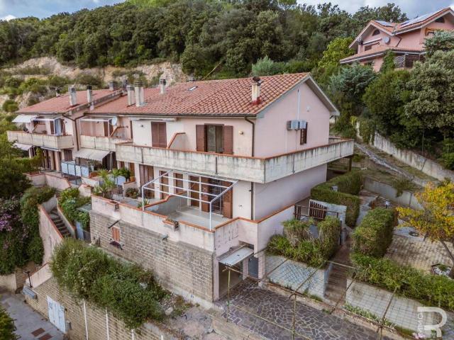 Villa Schiera in vendita a Montorsaio, Campagnatico