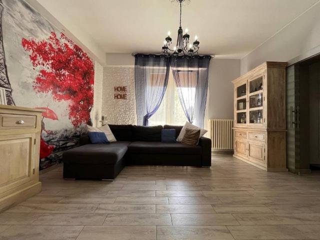 Villa Schiera in vendita a Pianura Reggiana, Re