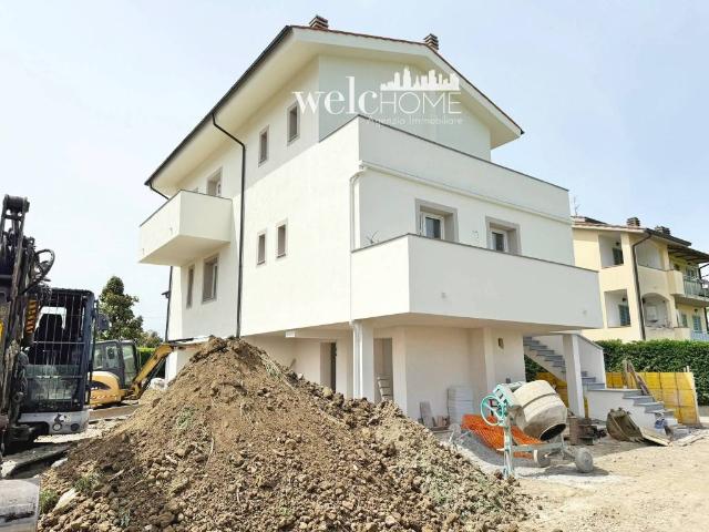 Villa Schiera in vendita a Campi Bisenzio, Toscana