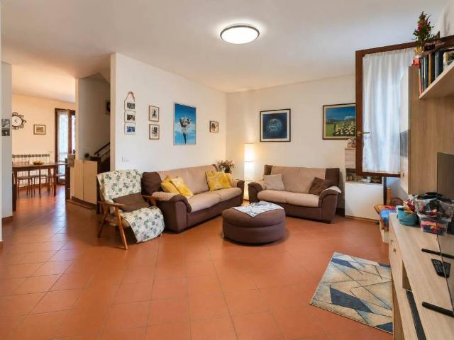 Villa Schiera in vendita a Maccione, Campi Bisenzio