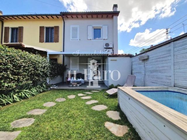Villa Schiera in vendita a San Lorenzo, Campi Bisenzio