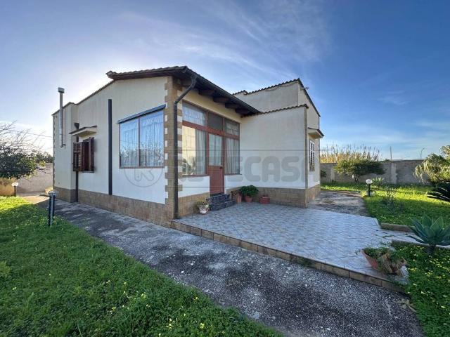 Villa Schiera in vendita a Campobello Di Mazara, Sicilia
