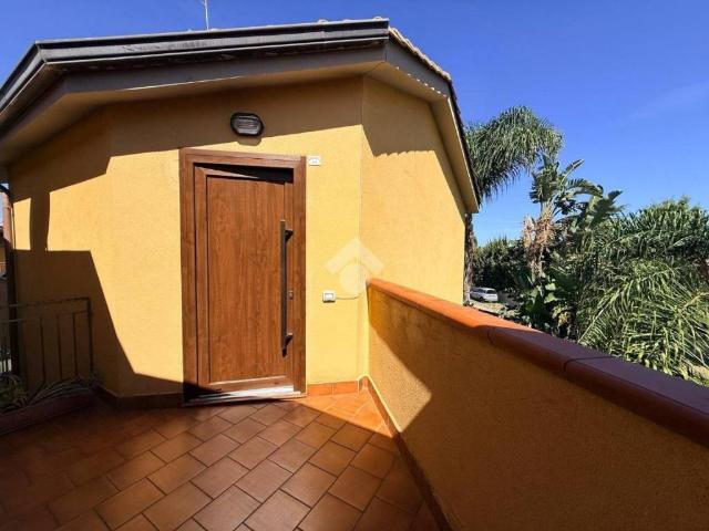 Villa Schiera in vendita a MARELUNA VILLAGE, Campofelice di Roccella
