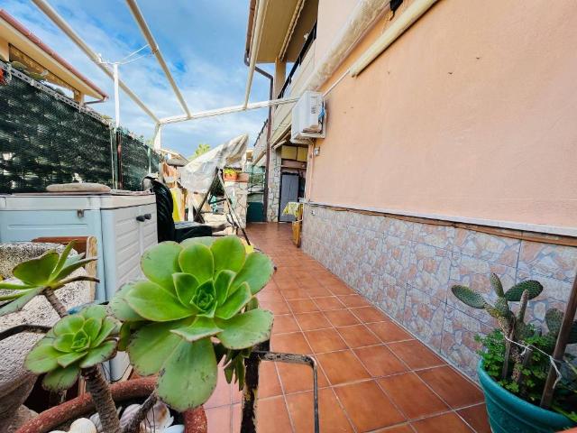Villa Schiera in vendita a Campofelice Di Roccella, Sicilia