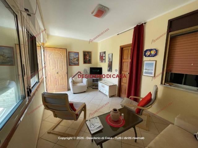 Villa Schiera in vendita a Campofelice di Roccella, Palermo