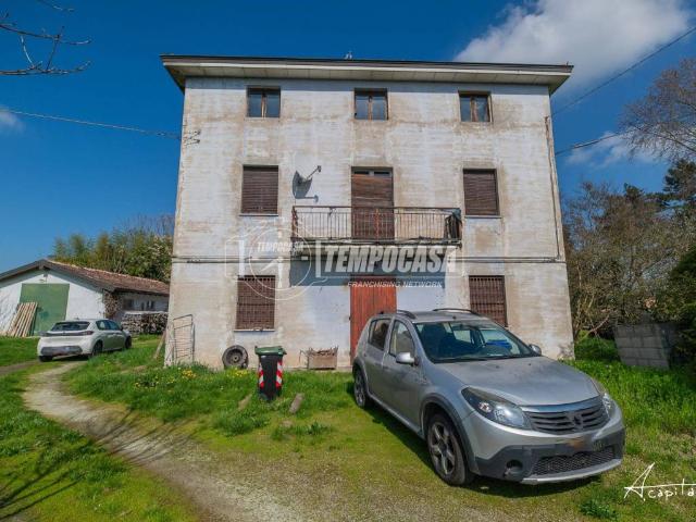 Villa Schiera in vendita a Campogalliano, Modena