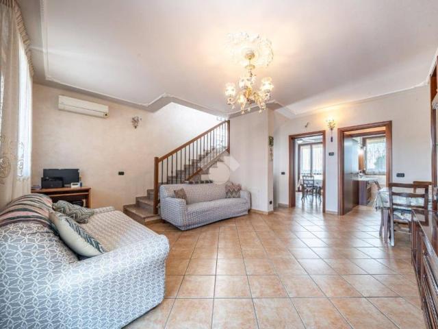 Villa Schiera in vendita a Unione delle Terre d'Argine, Campogalliano
