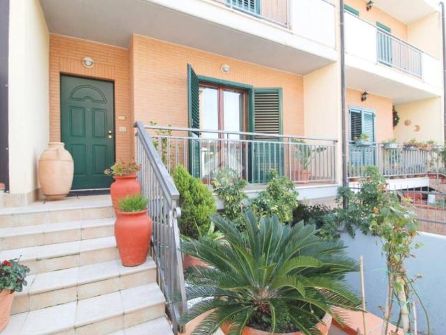 Villa Schiera in vendita a Colle Lame, Campomarino