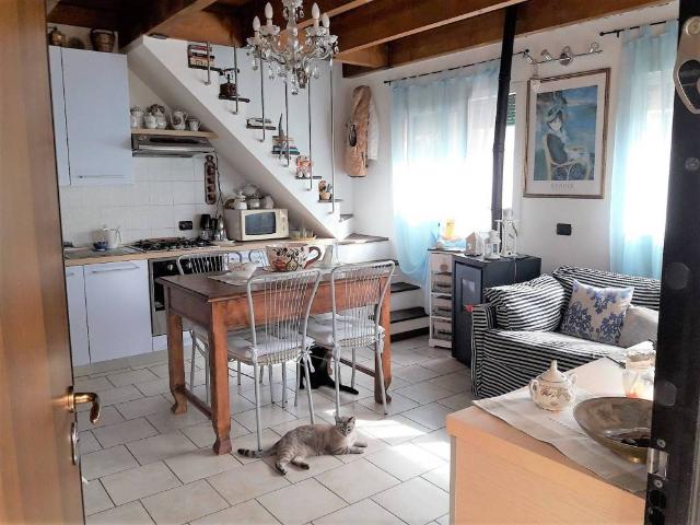 Villa Schiera in vendita a Camporosso, Liguria