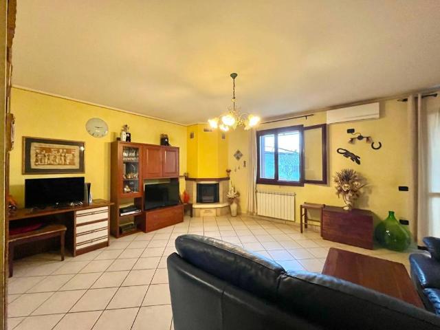 Villa Schiera in vendita a Canaro, Veneto