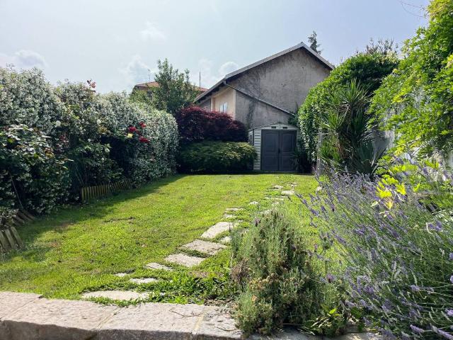 Villa Schiera in vendita a Piemonte, Biella
