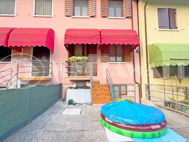 Villa Schiera in vendita a Caneva, Friuli-Venezia Giulia
