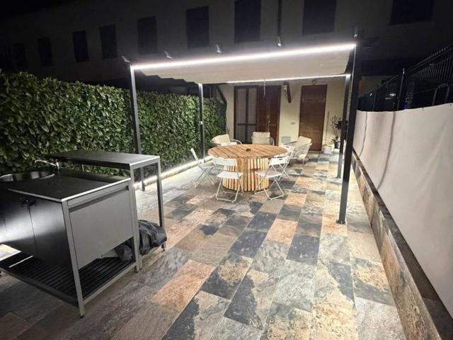 Villa Schiera in vendita a Canonica d'Adda, Bergamo