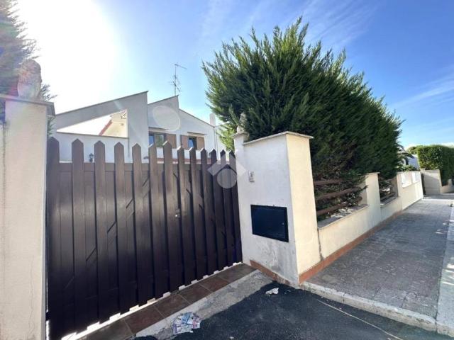 Villa Schiera in vendita a Puglia, Barletta-andria-trani