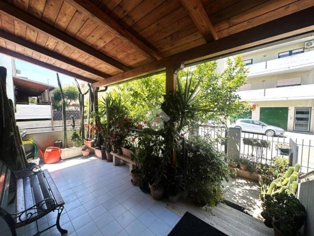 Villa Schiera in vendita a Puglia, Barletta-andria-trani