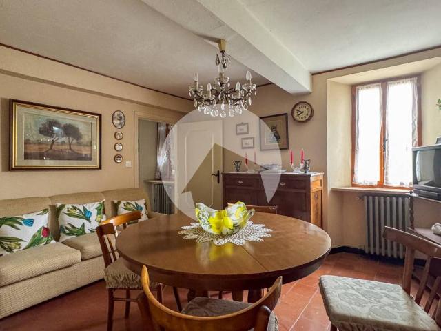 Villa Schiera in vendita a Val d’Enza, Re