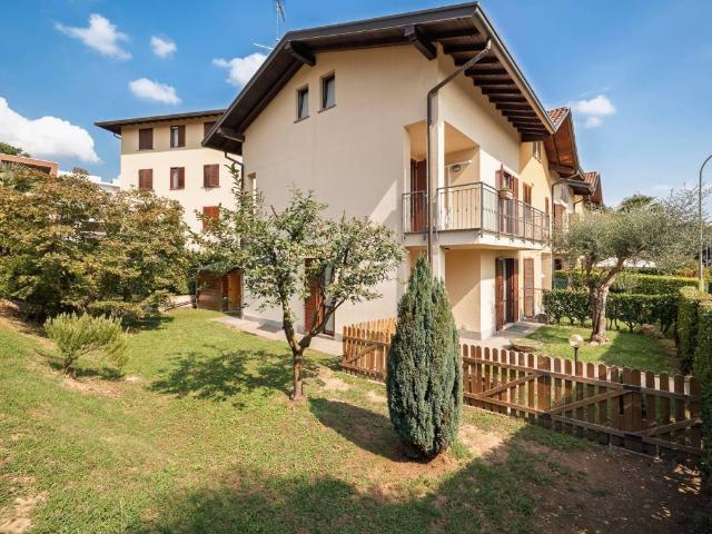 Villa Schiera in vendita a Cantù, Como