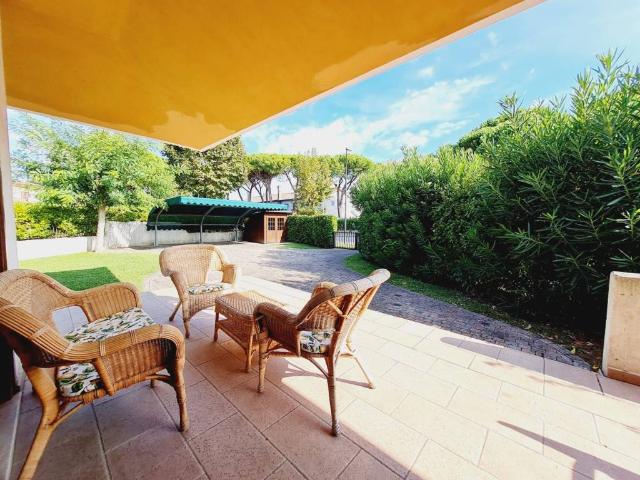 Villa Schiera in vendita a Caorle, Veneto