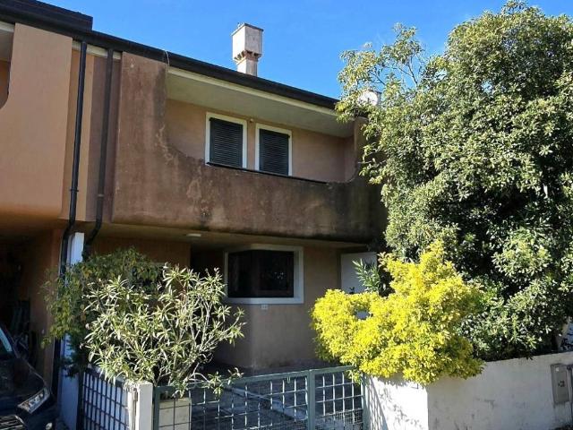 Villa Schiera in vendita a Caorle, Veneto