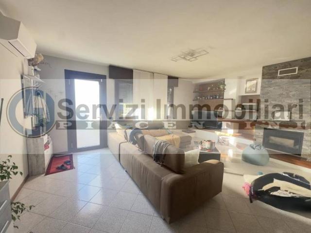 Villa Schiera in vendita a Caorso, Reggio Emilia