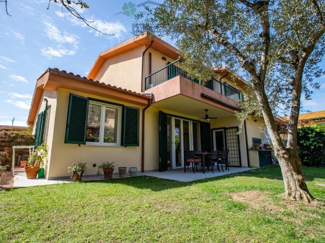 Villa Schiera in vendita a Capalbio, Toscana