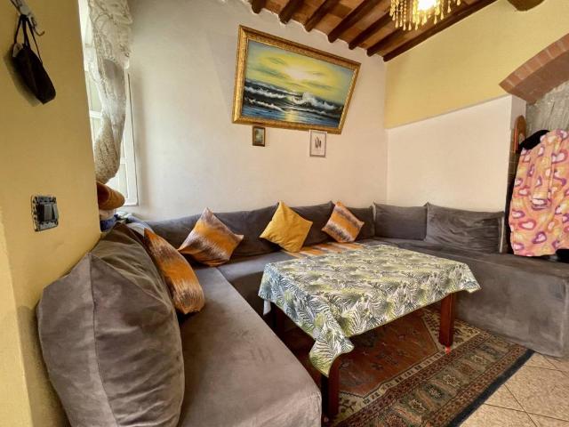 Villa Schiera in vendita a Rughi, Capannori