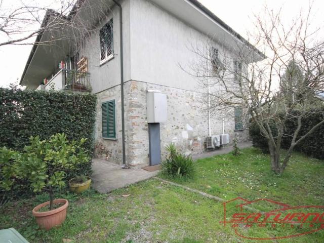 Villa Schiera in vendita a Capannori, Toscana