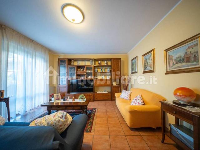 Villa Schiera in vendita a Zone, Capannori