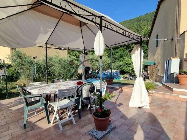 Villa Schiera in vendita a Capannori, Toscana