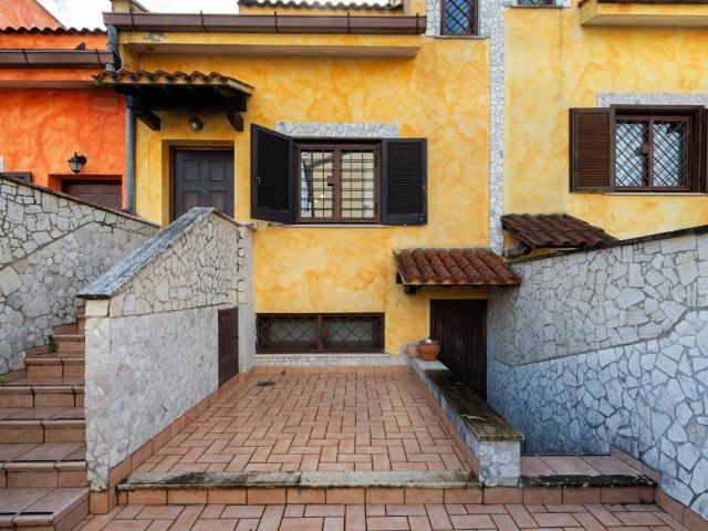 Villa Schiera in vendita a Roma Capitale, Lazio