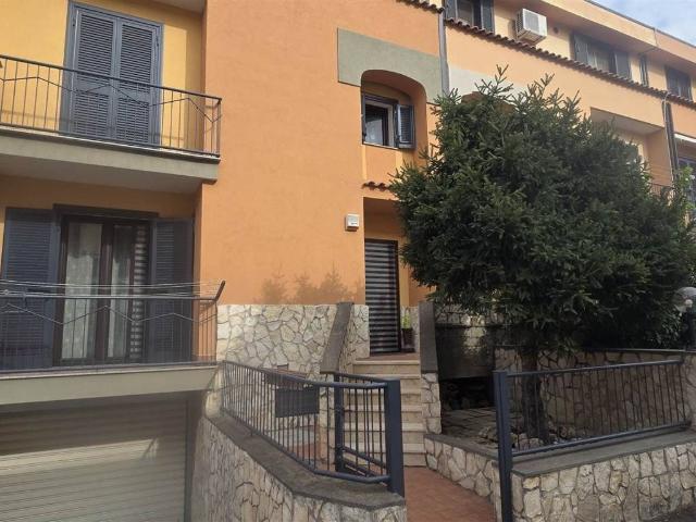 Villa Schiera in vendita a Capodrise, Campania
