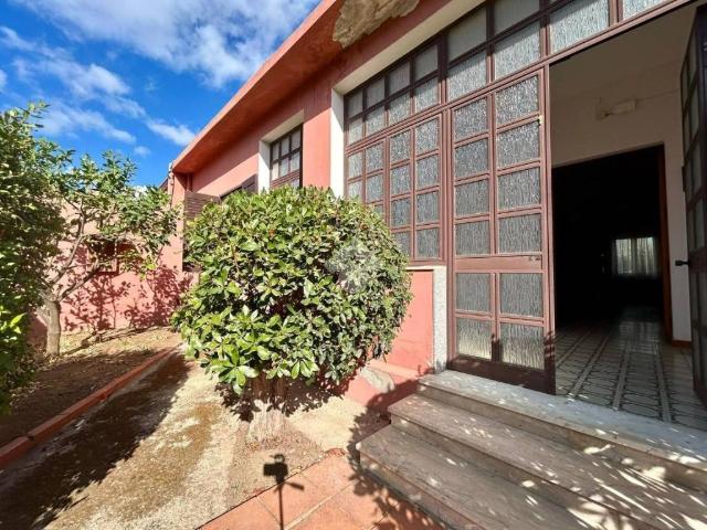 Villa Schiera in vendita a Cabuderra/Capoterra, Casteddu/Cagliari