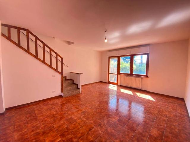 Villa Schiera in vendita a Capranica, Viterbo