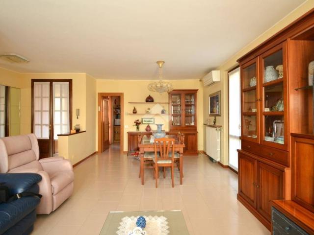 Villa Schiera in vendita a Capriate, Capriate San Gervasio