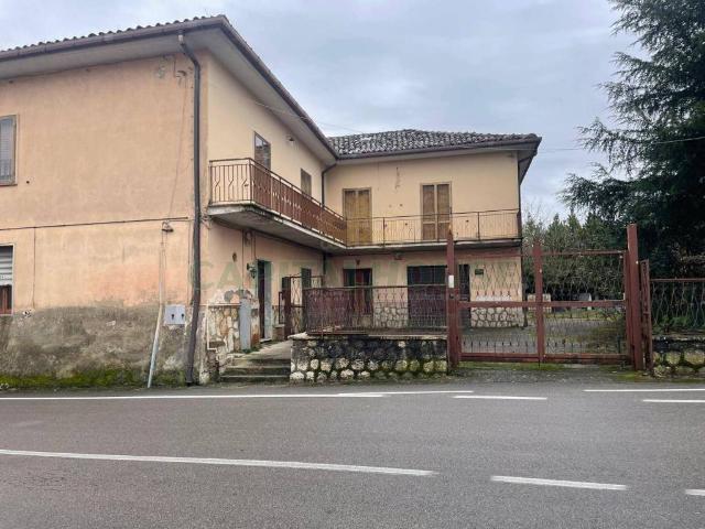 Villa Schiera in vendita a Capriglia Irpina, Campania
