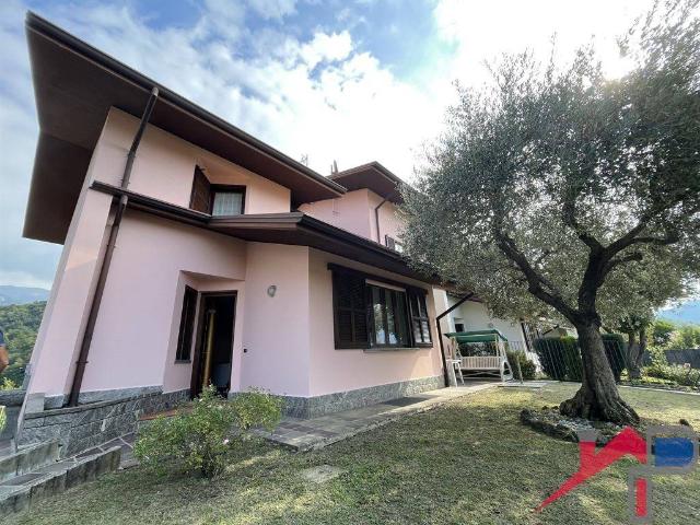 Villa Schiera in vendita a Fibbia, Caprino Bergamasco