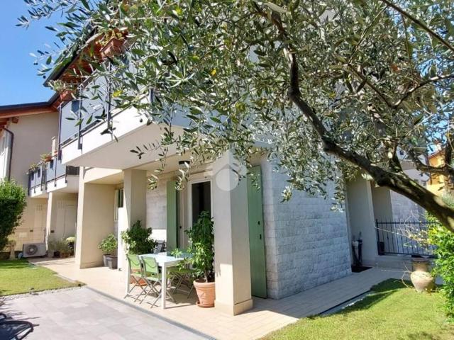 Villa Schiera in vendita a Rubiana, Caprino Veronese