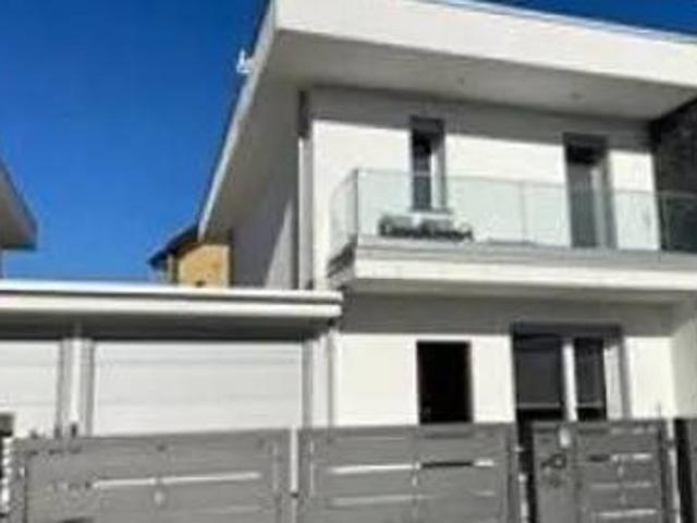 Villa Schiera in vendita a Le Case, Capriolo