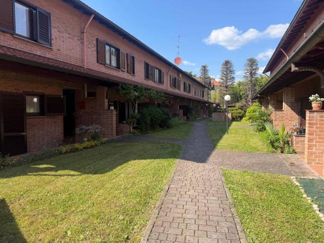 Villa Schiera in vendita a Realdino, Carate Brianza