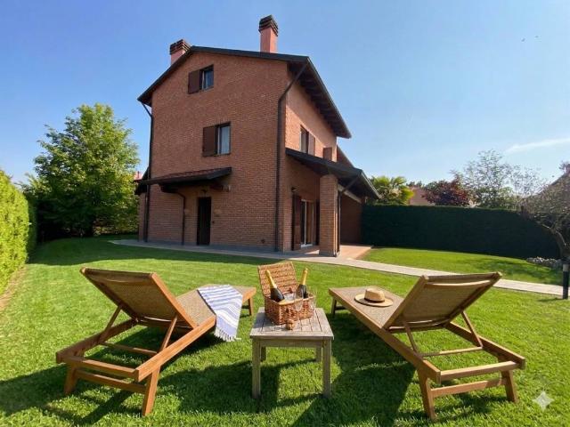 Villa Schiera in vendita a Realdino, Carate Brianza