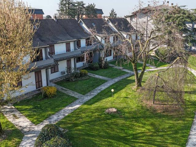 Villa Schiera in vendita a Caravaggio, Lombardia
