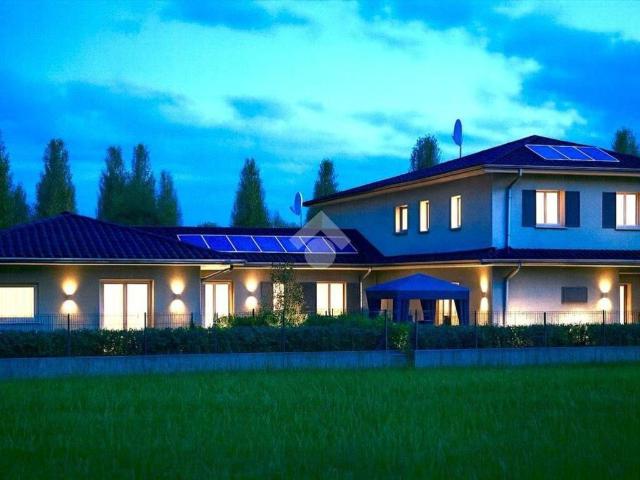 Villa Schiera in vendita a Caravaggio, Lombardia